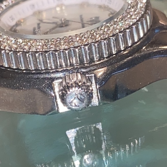 TechnoMarine TechnoLady Diamond Bezel Mother of Pearl Watch - Picture 13 of 17